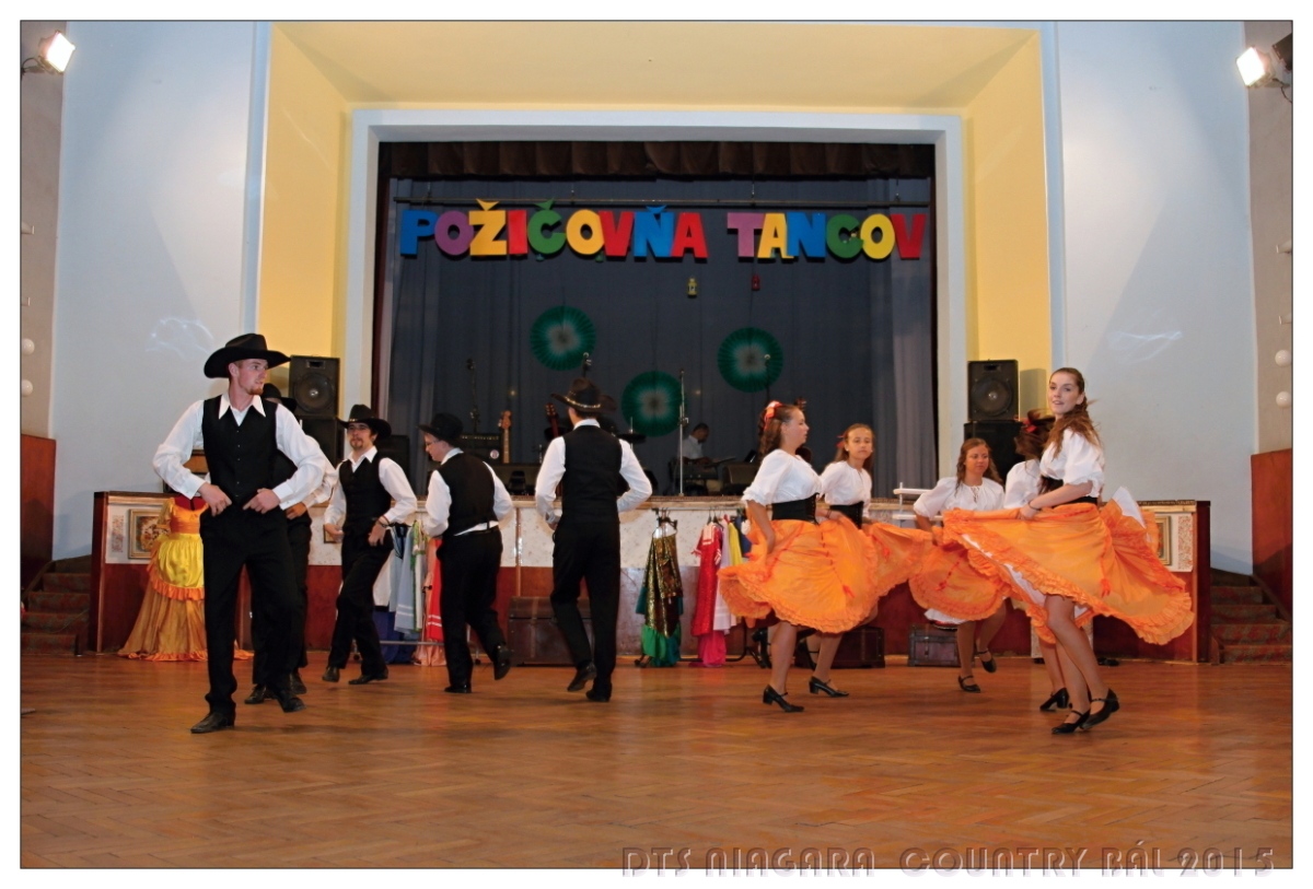 2015-niagara-country-bal-095