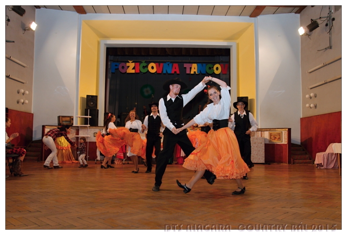 2015-niagara-country-bal-097